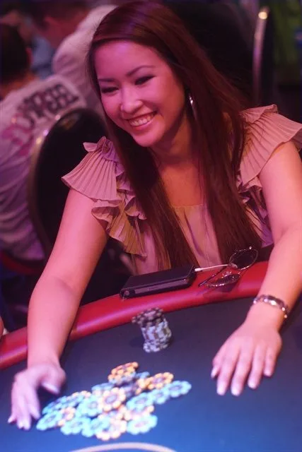 Oahn Bui | 2011/04 - Rotterdam Easter Series of Poker - 300 eu NLHE Freeze Out