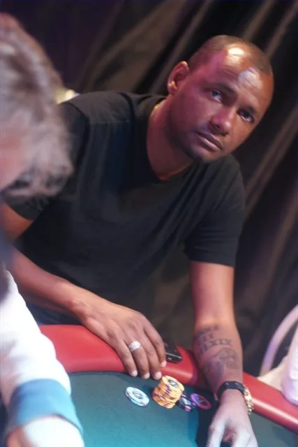 Olvedo Heinze | 2011/04 - Rotterdam Easter Series of Poker - 600 eu Bounty