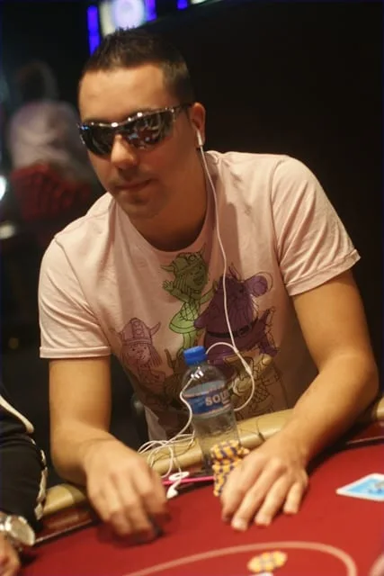 © 2026 Pokercity | Gerard van Veen | 2011/04 - Rotterdam Easter Series of Poker - 400 eu NLHE Freeze Out Gerard van Veen | 2011/04 - Rotterdam Easter Series of Poker - 400 eu NLHE Freeze Out