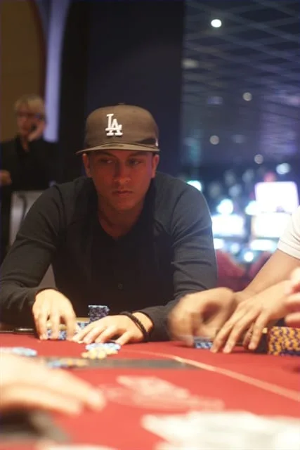 Micha Hoedemaker | 2011/04 - Rotterdam Easter Series of Poker - 400 eu NLHE Freeze Out