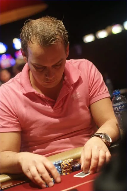 2011/04 - Rotterdam Easter Series of Poker - 400 eu NLHE Freeze Out