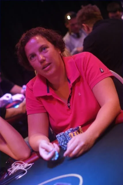 © 2026 Pokercity | Wendy van Veenendaal | 2011/04 - Rotterdam Easter Series of Poker - 400 eu NLHE Freeze Out Wendy van Veenendaal | 2011/04 - Rotterdam Easter Series of Poker - 400 eu NLHE Freeze Out