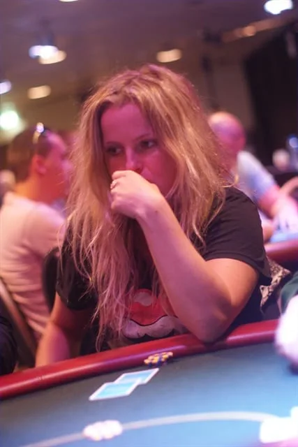 Fatima Moreira de Melo | 2011/04 - Rotterdam Easter Series of Poker - 400 eu NLHE Freeze Out