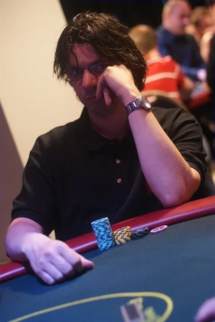 Nico Kostons | 2011/04 - Rotterdam Easter Series of Poker - 1000 eu Main Event