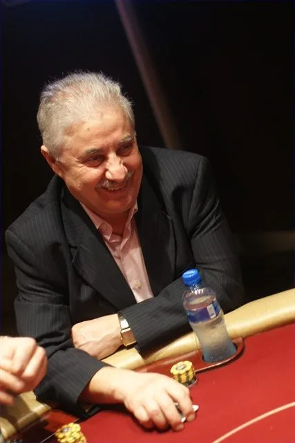 Palermo | 2011/04 - Rotterdam Easter Series of Poker - 1000 eu Main Event