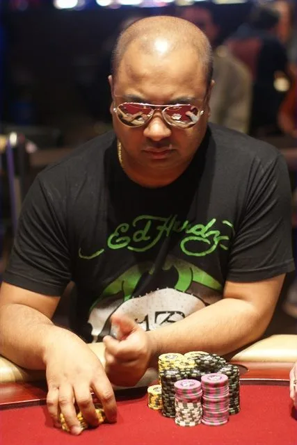 Steven Razab-Sekh | 2011/04 - Rotterdam Easter Series of Poker - 1000 eu Main Event