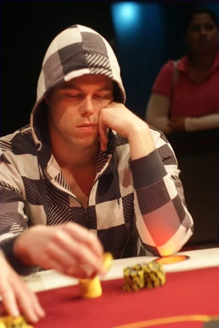 Sander van Dijk | 2011/05 - Twente Classics Enschede - 500 eu NLHE FO