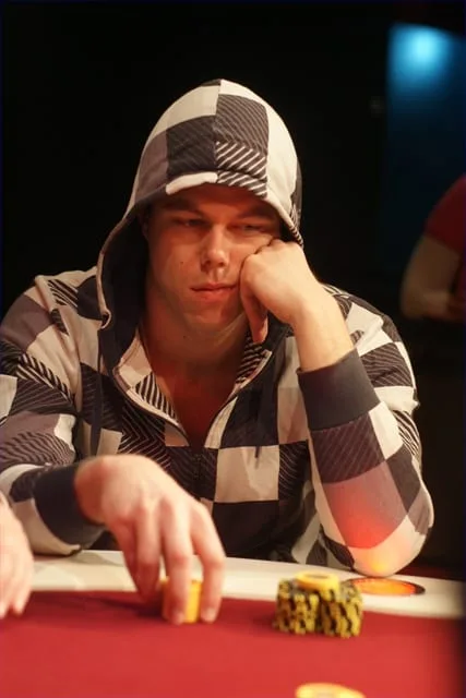 Sander van Dijk | 2011/05 - Twente Classics Enschede - 500 eu NLHE FO