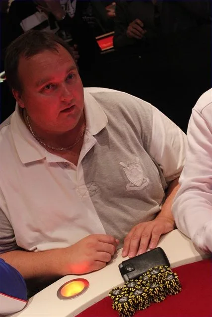 Leo van der Slot | 2011/09 - Valkenburg EUregio Poker Challenge - 300 eu NLHE FO