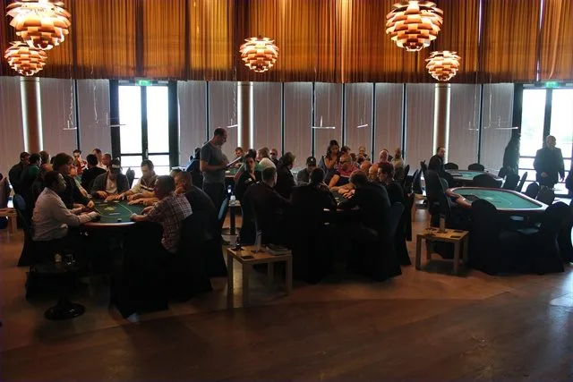 Speelzaal | 2011/09 - Valkenburg EUregio Poker Challenge - 1000 eu NLFO Main Event
