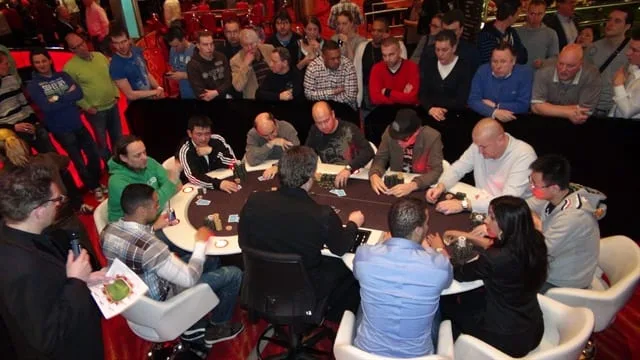 Finaletafel | 2012/01 - Dom Classics - 1500 eu Main Event