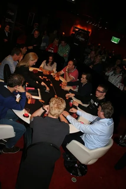 Finaletafel | 2012/03 - VIP Days Venlo F.O. Edition - 300 eu NLHE FO