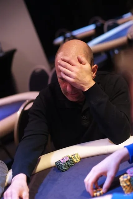 Emiel Blauwhof | 2012/04 - Rotterdam Easter Series of Poker - 300 eu NLHE FO