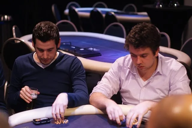 Gebroeders Post | 2012/04 - Rotterdam Easter Series of Poker - 600 eu NLHE Bounty