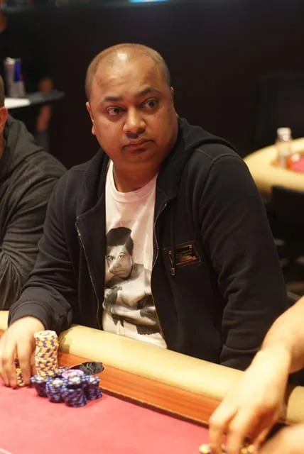 Stieven Razab-Sekh | 2012/04 - Rotterdam Easter Series of Poker - 600 eu NLHE Bounty