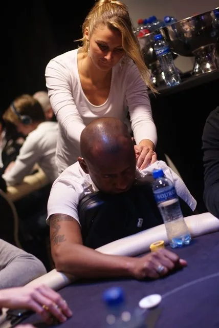Olvedo Heinze | 2012/04 - Rotterdam Easter Series of Poker - 500 eu NLHE FO