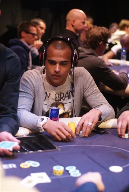 Diego Best | 2012/04 - Rotterdam Easter Series of Poker - 500 eu NLHE FO