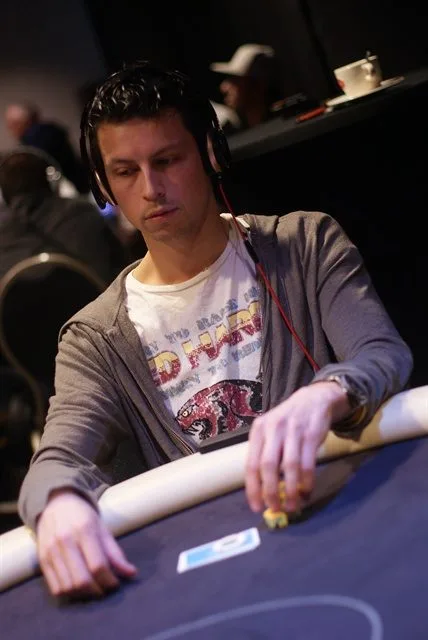Vincent Lucardie | 2012/04 - Rotterdam Easter Series of Poker - 500 eu NLHE FO
