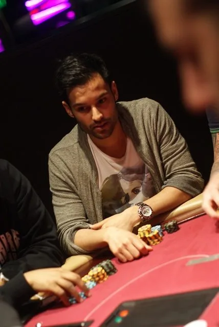 Shander de Vries | 2012/04 - Rotterdam Easter Series of Poker - 1000 eu NLHE FO Main Event