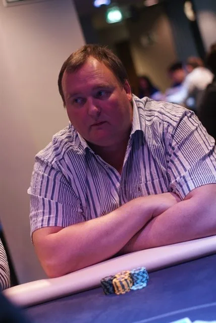 Leo van der Slot | 2012/04 - Rotterdam Easter Series of Poker - 1000 eu NLHE FO Main Event