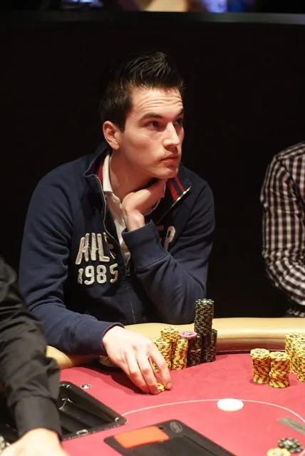 Dwayne Sluis | 2012/04 - Rotterdam Easter Series of Poker - 1000 eu NLHE FO Main Event
