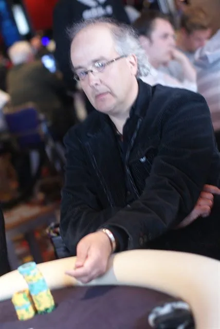 Robin Hagen | 2012/04 - Nijmegen Pokervierdaagse - 300 eu NLHE FO