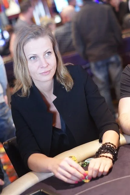 Marion Adriaans | 2012/04 - Nijmegen Pokervierdaagse - 300 eu NLHE FO