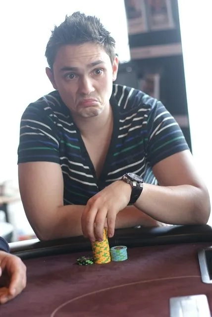 Ricardo | 2012/04 - Nijmegen Pokervierdaagse - 300 eu NLHE FO