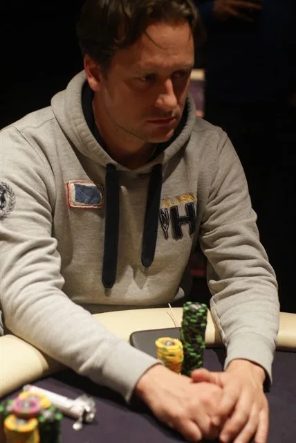 Stefan Rodenhuis | 2012/04 - Nijmegen Pokervierdaagse - 300 eu NLHE FO