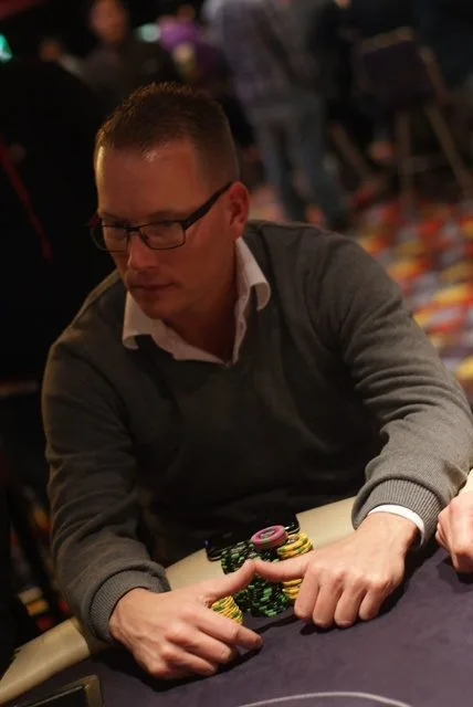 Martijn Dee | 2012/04 - Nijmegen Pokervierdaagse - 300 eu NLHE FO
