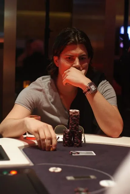 Robbie Bakker | 2012/05 - Enschede Series of Poker - 1000 eu NLHE FO Main Event