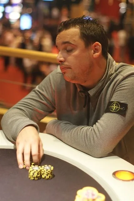 © 2026 Pokercity | Leon van den Broek | 2012/07 - VIP Days Holiday Edition - 300 EU NLHE FO Leon van den Broek | 2012/07 - VIP Days Holiday Edition - 300 EU NLHE FO