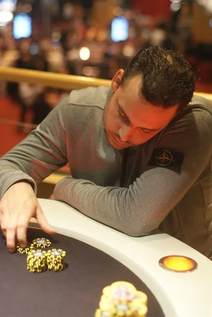 © 2026 Pokercity | Leon van den Broek | 2012/07 - VIP Days Holiday Edition - 300 EU NLHE FO Leon van den Broek | 2012/07 - VIP Days Holiday Edition - 300 EU NLHE FO