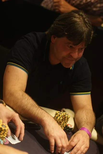 Paul | 2012/07 - VIP Days Holiday Edition - 1000 EU NLHE Main Event