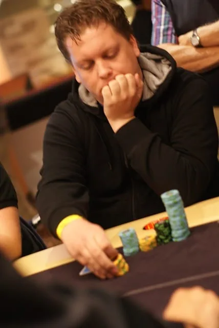 Tonny van Eck | 2012/09 - Scheveningen Series of Poker - 400 eu NLHE FO
