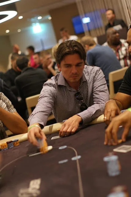 Roberto Truijers | 2012/09 - Scheveningen Series of Poker - 300 eu NLHE FO