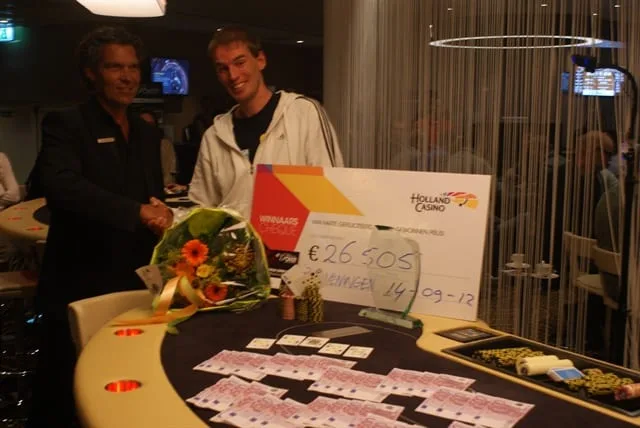 Winnaar: Tobias Peters | 2012/09 - Scheveningen Series of Poker - 1000 eu NLHE FO