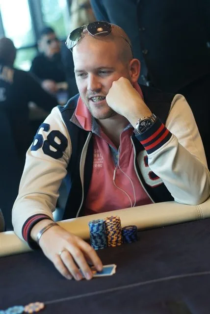 Pieter de Korver | 2012/09 - Valkenburg Series of Poker - 500 eu NLHE FO