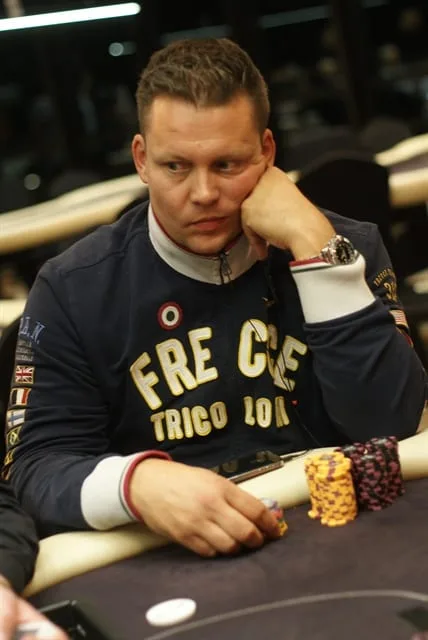 Roger Franssen | 2012/09 - Valkenburg Series of Poker - 300 eu NLHE FO Bounty