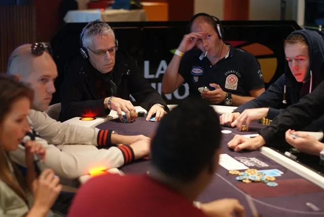 Featured Table | 2012/09 - Valkenburg Series of Poker - 1000 eu NLHE FO