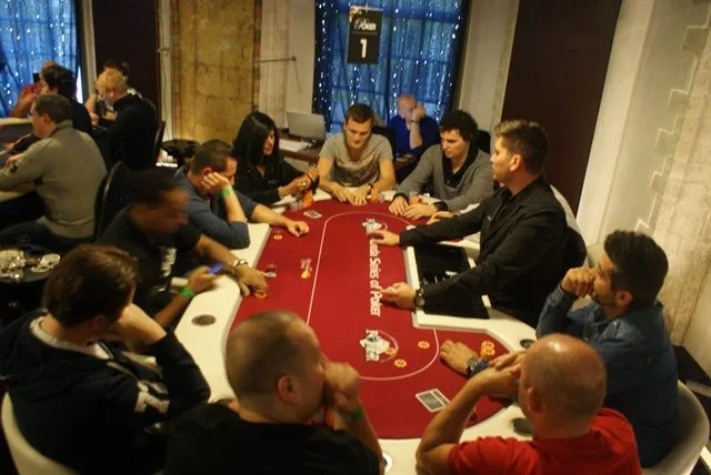 Hoofdtafel | 2012/10 - Breda Series of Poker - 500 eu NLHE FO