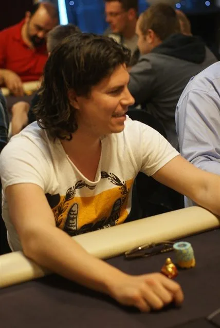 Robbie Bakker | 2012/10 - Breda Series of Poker - 300 eu NLHE FO