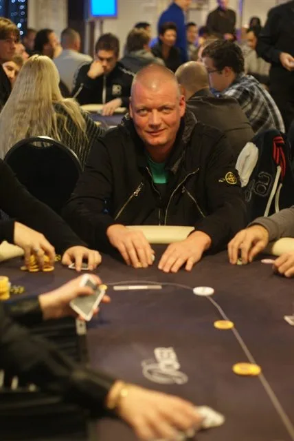 Leon Noordhuis | 2012/10 - Breda Series of Poker - 300 eu NLHE FO
