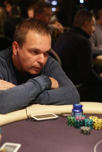 Carlo van der Linden | 2012/11 - Master Classics of Poker - 1.500 eu NLHE FO