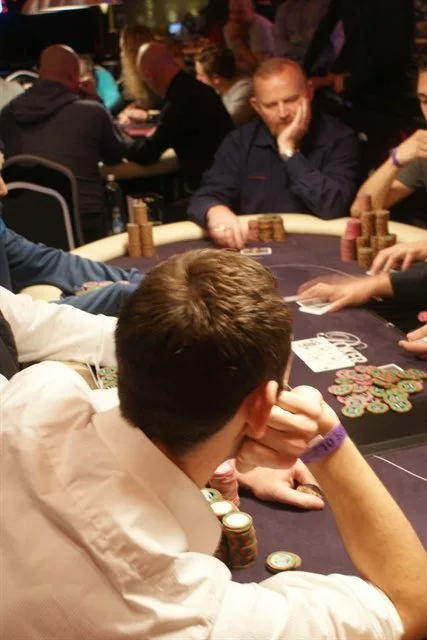 Vader en zoon aan tafel | 2012/11 - Master Classics of Poker - 750 eu NLHE