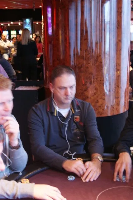 NULL | 2012/11 - Nijmegen Pokervierdaagse - 300 eu NLHE FO