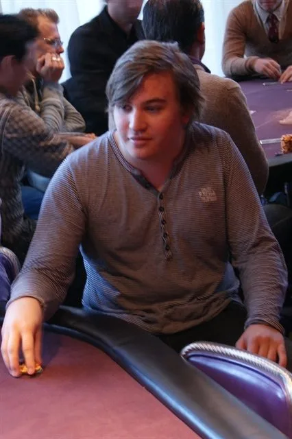 Thomas Brader | 2012/11 - Nijmegen Pokervierdaagse - 300 eu NLHE FO
