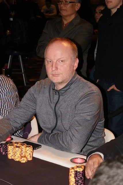 Leo Vermeer | 2012/11 - Nijmegen Pokervierdaagse - 300 eu NLHE FO