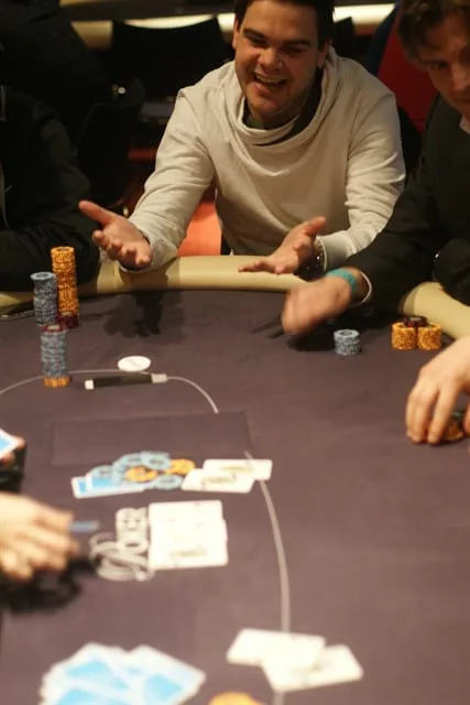 Full House floppen! | 2012/12 - Venlo Series of Poker - VSOP €300 FO