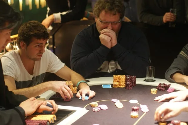 Wierd all in | 2012/12 - Venlo Series of Poker - VSOP €300 FO